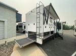 2022 Solitude 346FLS