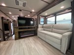 2022 Solitude 346FLS